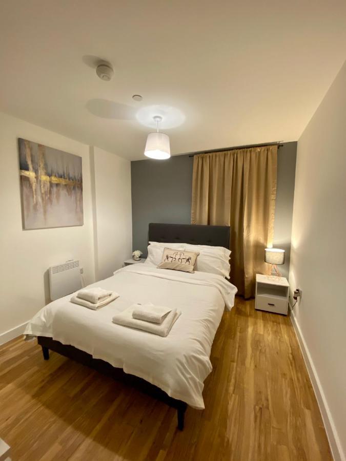 Hallsphere - Stunning Apartment Salford Quays Manchester Exterior foto
