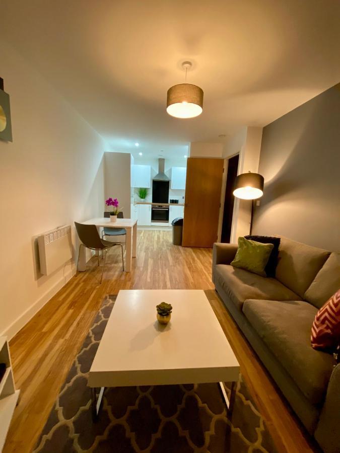 Hallsphere - Stunning Apartment Salford Quays Manchester Exterior foto