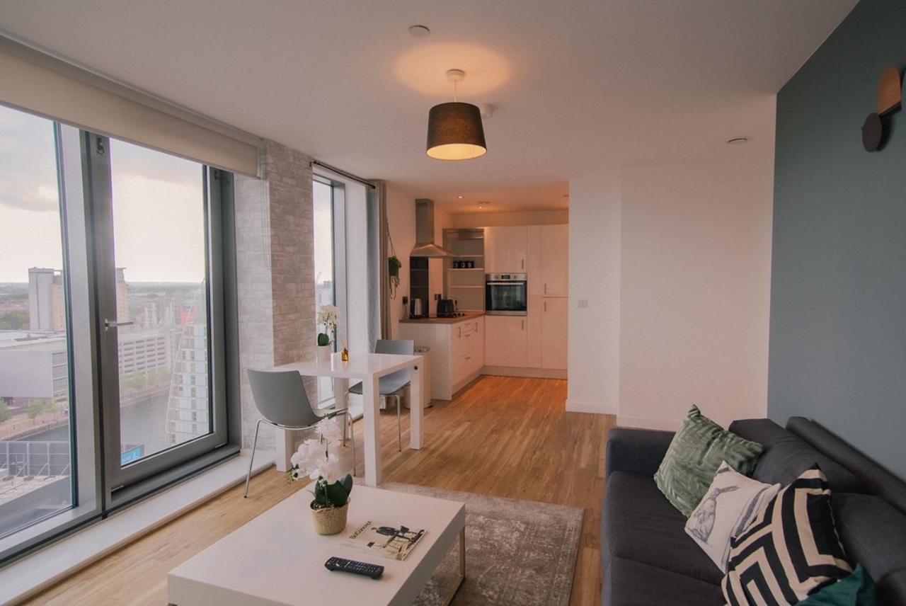 Hallsphere - Stunning Apartment Salford Quays Manchester Exterior foto