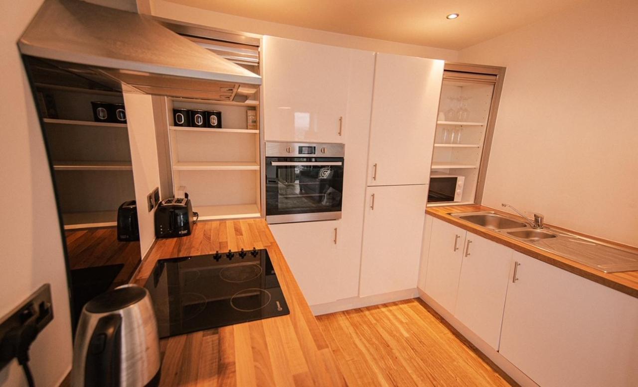 Hallsphere - Stunning Apartment Salford Quays Manchester Exterior foto