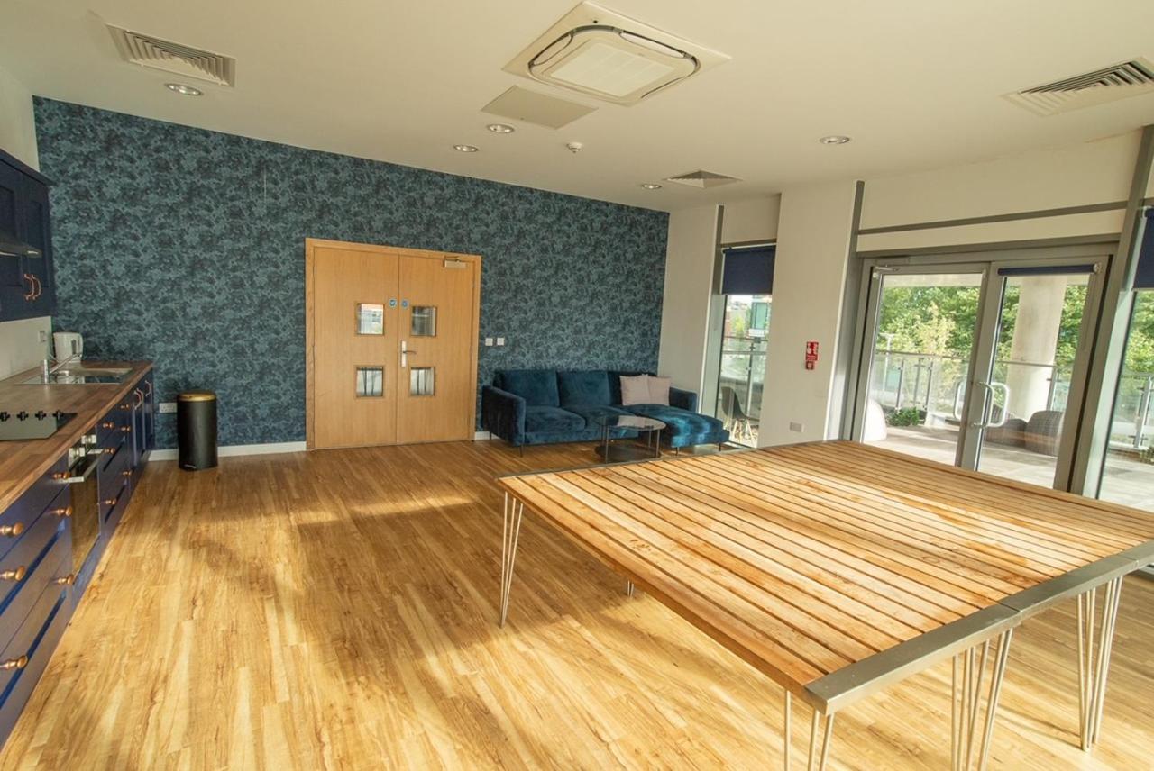 Hallsphere - Stunning Apartment Salford Quays Manchester Exterior foto